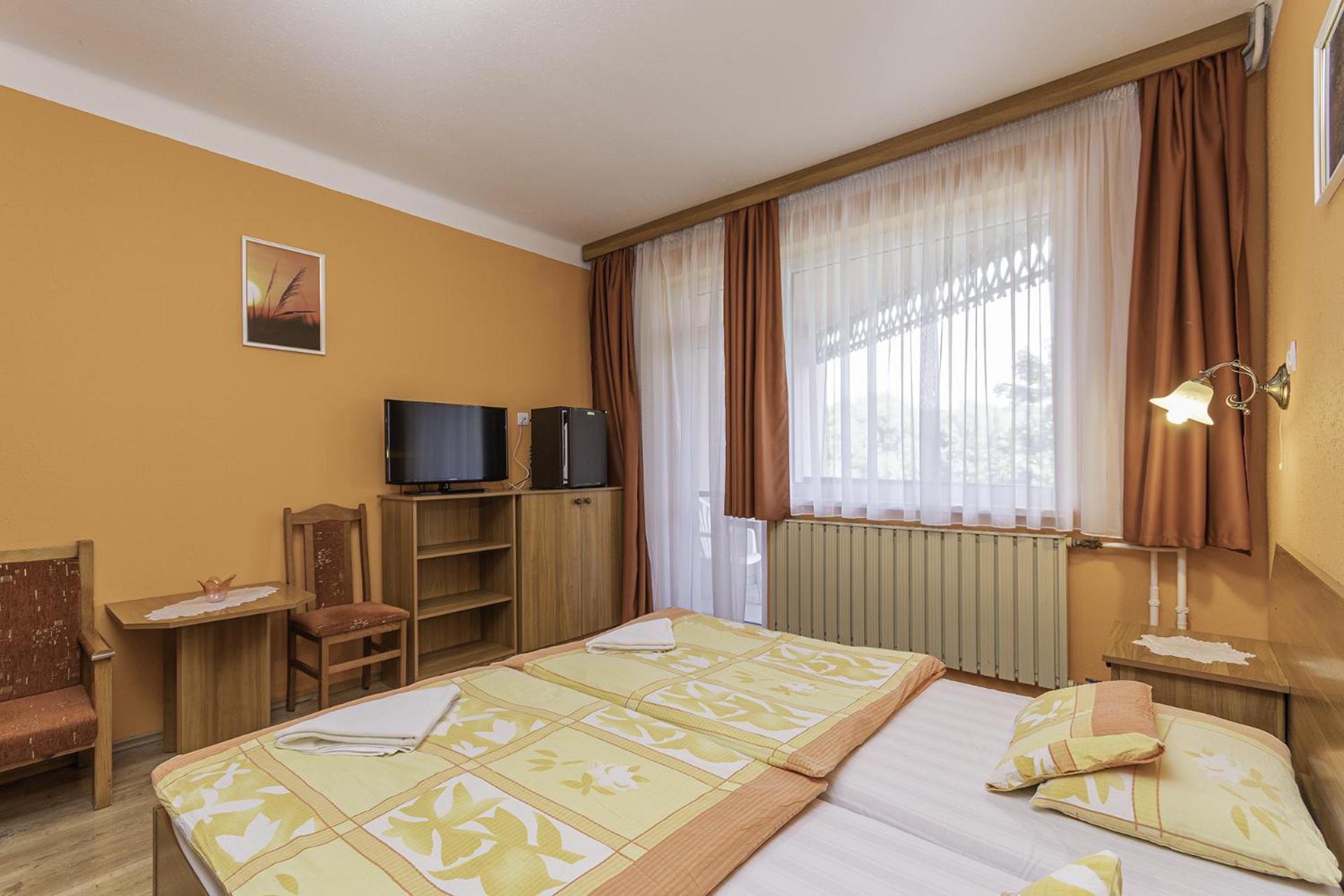 Hableany Hotel Tiszafured Bagian luar foto